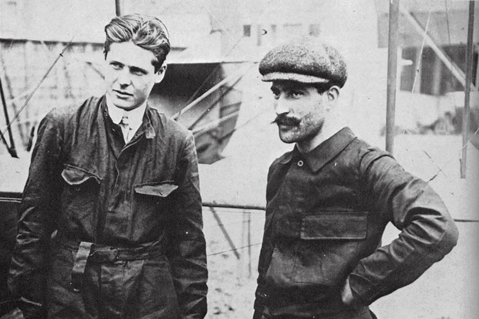 Despite language difficulties, Sperry (left) and his French mechanic, Emil Cachin, put on an awe-inspiring show. (Glenn H. Curtiss Museum)