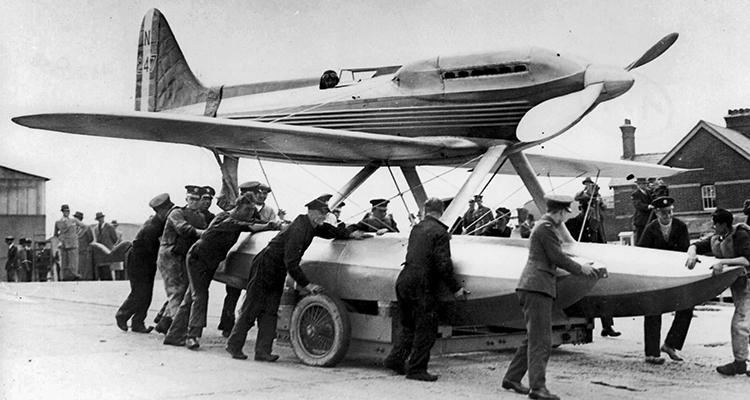 An improved Supermarine S6 kept the trophy in England in 1929.