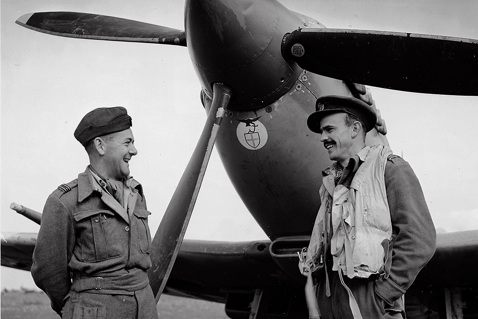 During the Italian campaign in the fall of 1943, Wade was photographed with 145 Squadron adjutant Flight Lt. Norman Brown (left).