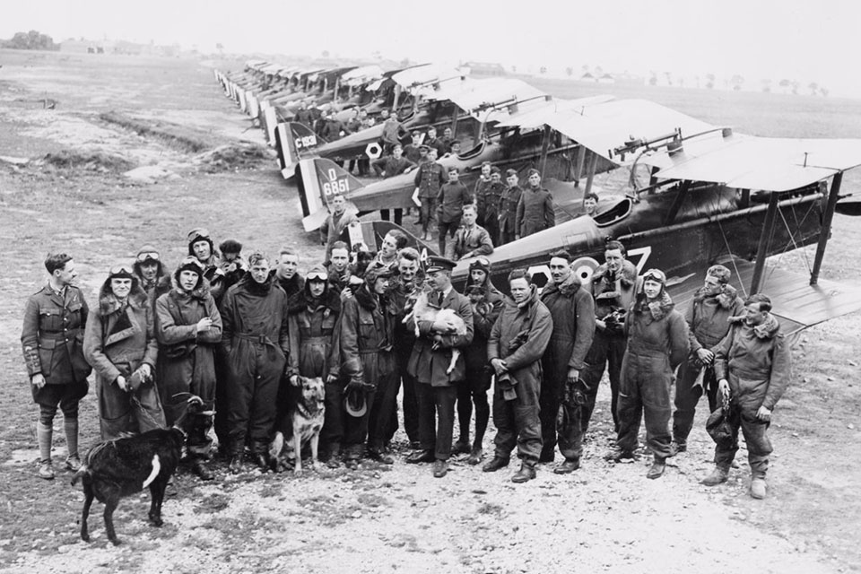 Members of No. 85 Squadron who Mannock mentored to greater exploits included New Zealander Malcolm C. McGregor (11 victories, fifth from left) and Americans Lawrence K. Callahan (5 victories, seventh) and Elliott White Springs (12 victories, eighth). New Zealander Donald C. Inglis (sixth from right), the last man to see Mannock alive, afterward lamented­, “The bastards killed my major.” (IWM Q 12050)