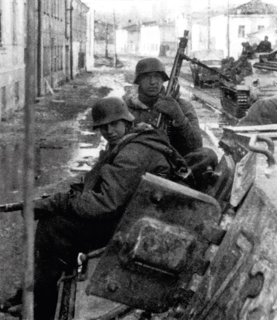 War Park World War II German LSSAH Soldier Having a Meal KH035 Kharkov WWII