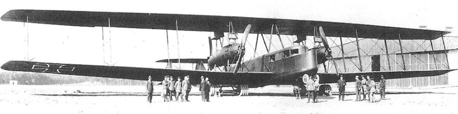 Germany's gigantic bomber, the Zeppelin-Staaken R.VI