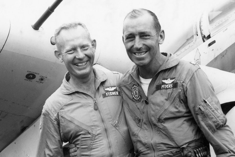 Majors Bernard Fischer (left) and Dafford Meyers (USAF)