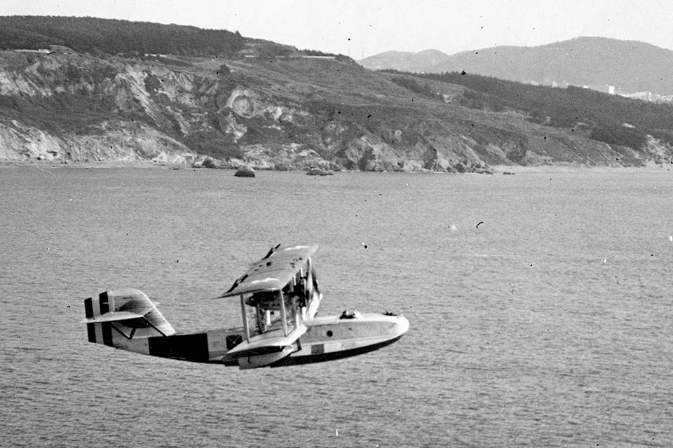 PN-9 No. 3, piloted by Lieutenant Allen Snody, departs San Francisco on what would prove to be a disappointingly short flight (National Archives)