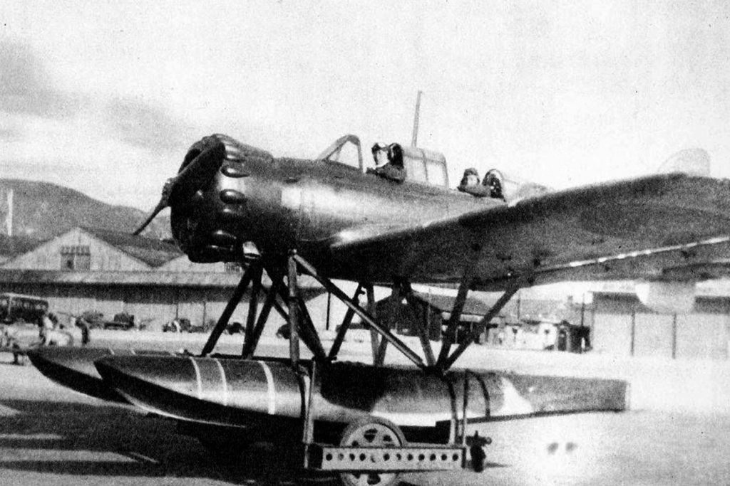 Japanese floatplane launched from sub to bomb US
