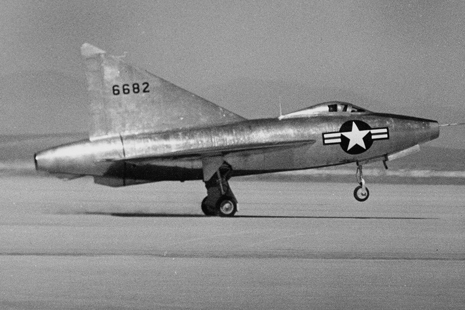 Lippisch’s consultations with Convair led to that company’s XF-92, precursor to a line of delta-wing fighters and bombers during the 1950s and ’60s. (National Archives)