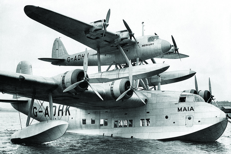 The British-built Short S.20 Mercury mailplane got a lift from the S.21 flying boat Maia, enabling it to reach Egypt from England. (Sueddeutsche Zeitung Photo/Alamy)