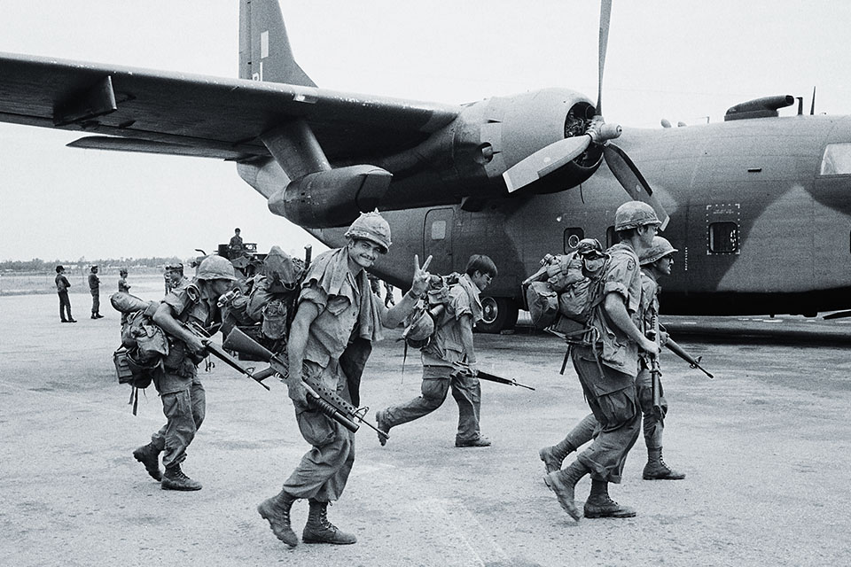 U.S. infantrymen leave Vietnam after Nixon announced the beginning of troop withdrawals in the summer of 1969. (Bettmann/Getty images)