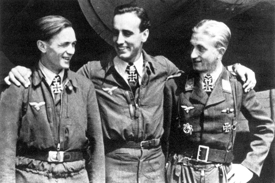 Schnaufer, center, with radioman Fritz Rumpelhardt and mechanic Wilhelm Gansler. (Courtesy of Ken Wright)