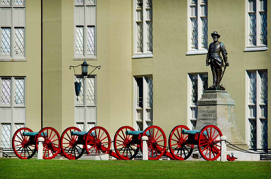 Jackson’s statue overlooks the VMI parade ground, along with four brightly painted cannons, nicknamed the “Four Apostles.” In light of recent debate over Confederate monuments, the VMI superintendent stated that Jackson’s statue will remain, given his historic association with the school, but that VMI will continue to strive to provide historic context to his actions. Cadets who emerge from the barracks no longer salute the statue as they once did, but instead salute an American flag.