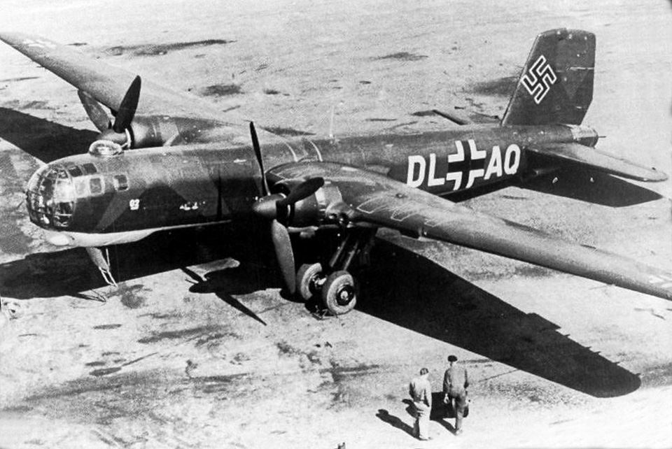 Heinkel He-177A-2 "Greif" prototype in 1942. (Bundesarchiv Bild 101I-624-1766-31A Photo Keiner)