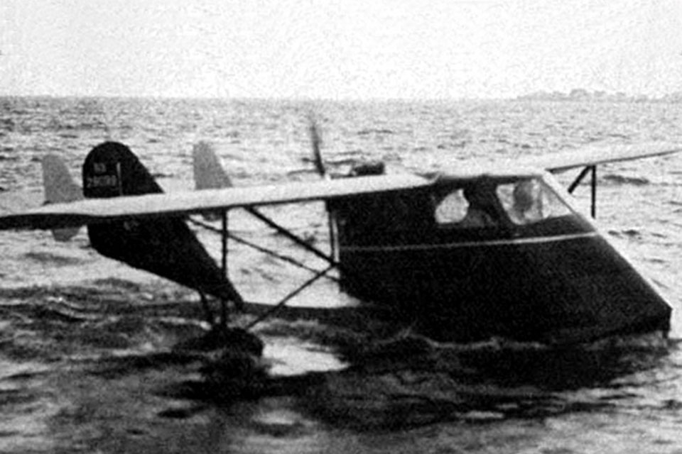 In August 1941, Spencer took his prototype "Air Car" into the air for the first time from the waters off Belmore on Long Island's Great South Bay. (HistoryNet Archives)