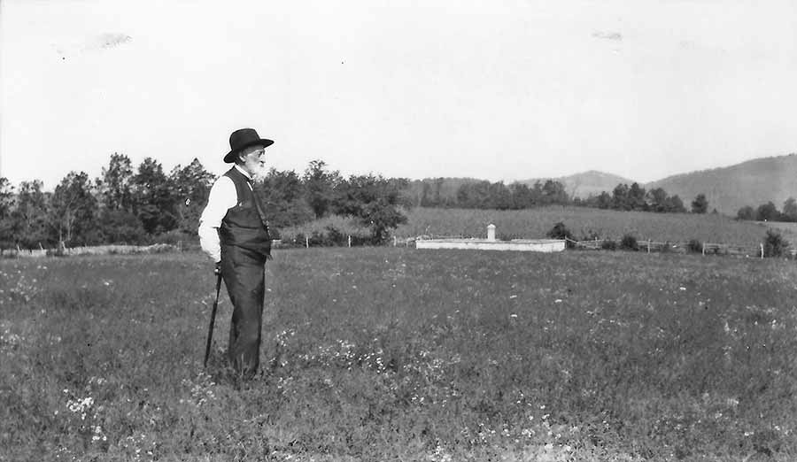 People He Met: Cross encountered many individuals impacted by the conflict. 76th New York veteran Uberto Burnham surveys the Fox’s Gap battlefield and the Reno Monument. (Fred Cross/William Christen Collection)