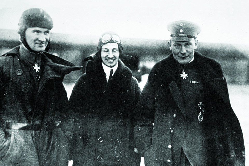 Oberleutnant Bruno Loerzer, commander of Jagdgeschwader III, and his friend and Jasta 27 leader, Göring, flank Anthony Fokker, the Dutch airplane manufacturer whose reputation was largely made by German aces like them. (Aviation History Collection/Alamy)
