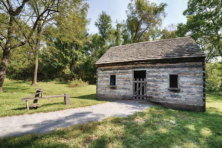 Slave cabin at Sully Plantation