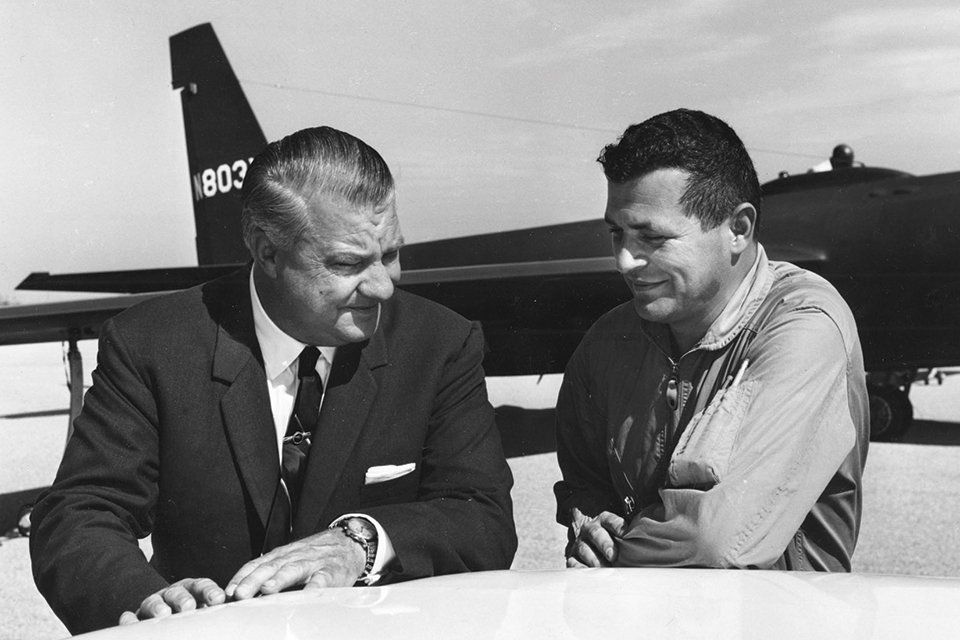 Lockheed legend Kelly Johnson (left) chats with Francis Gary Powers. (U.S. Air Force)