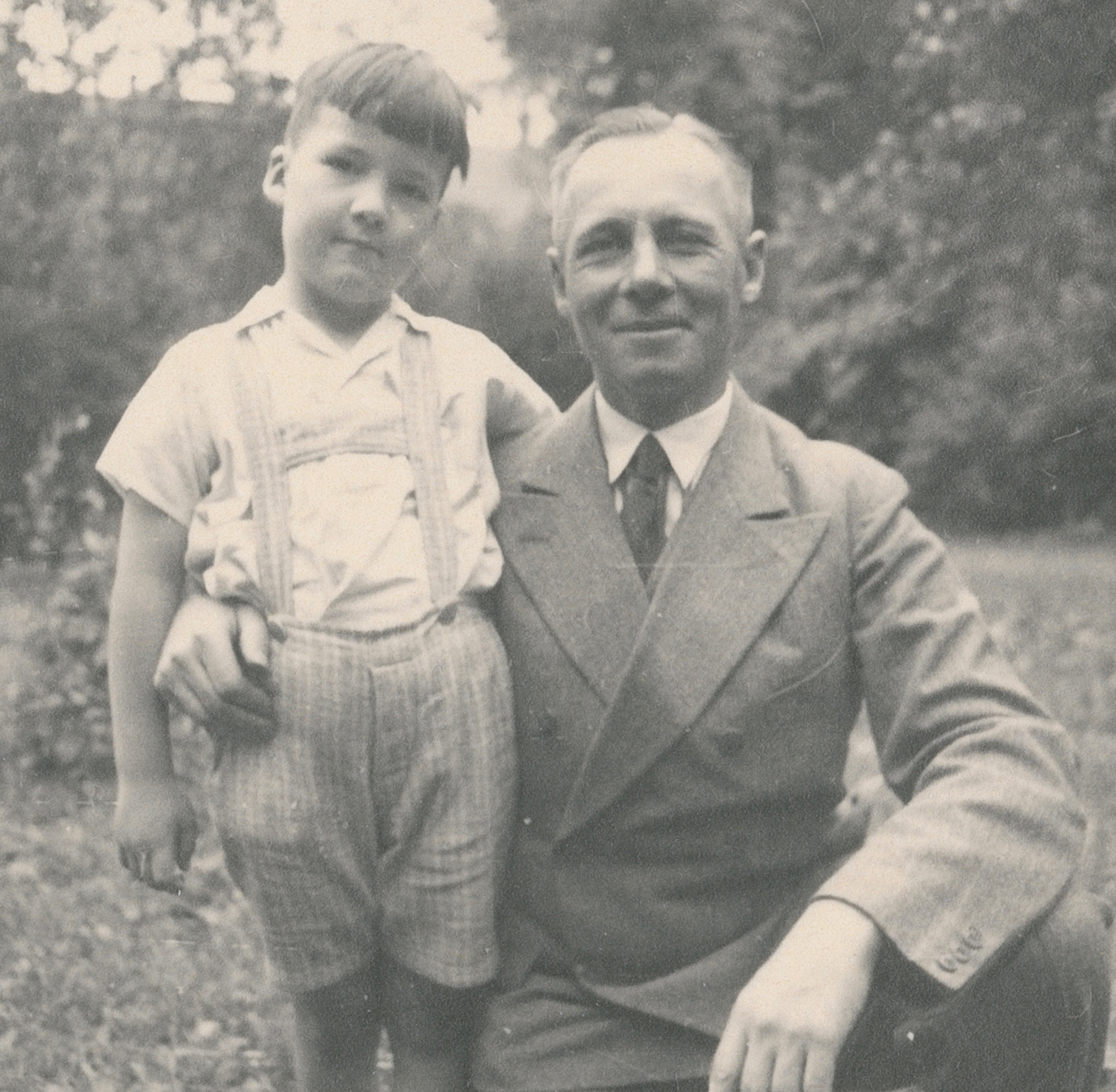  Rommel, in civilian clothing, with his son Manfred in the 1930s. Photo from Rommel's private photo albums, courtesy of the Haus der Geschichte Baden-Württemberg. 