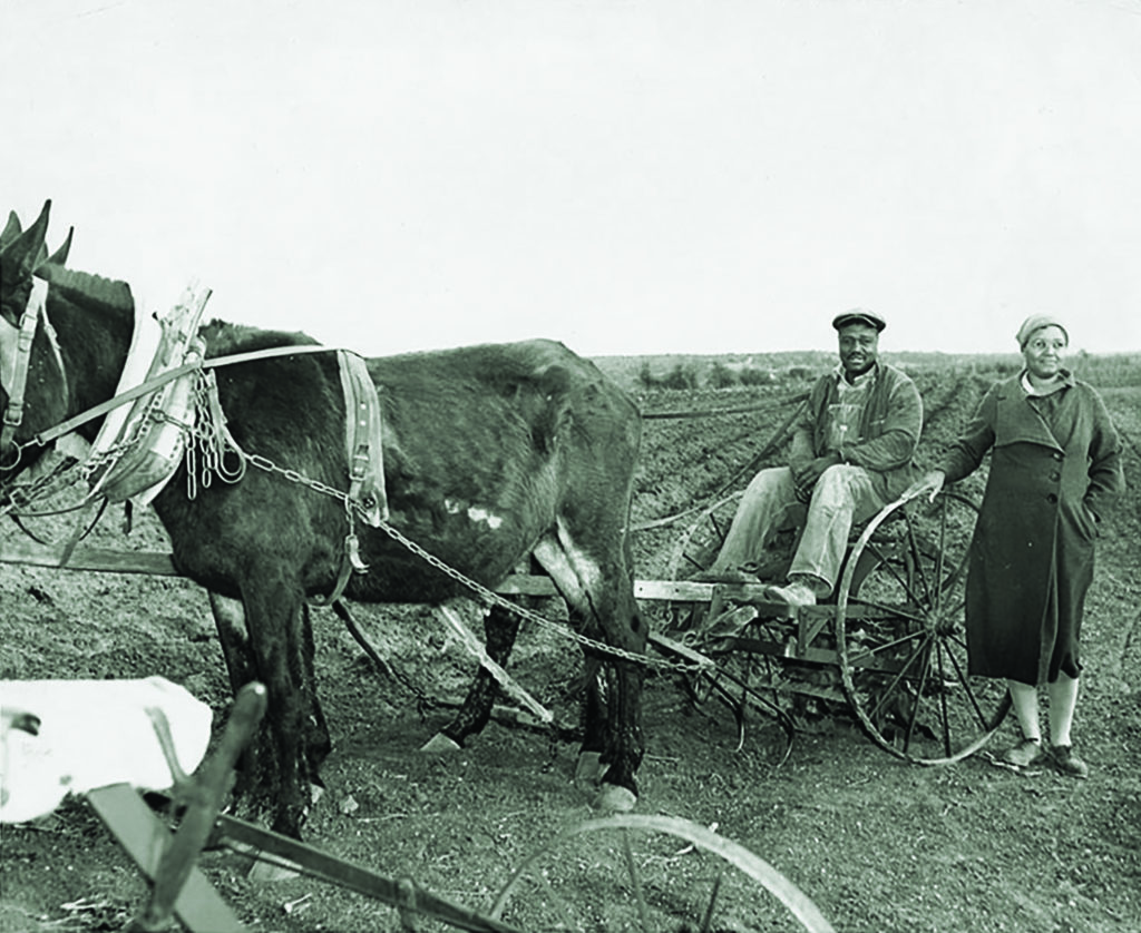 Miller's parents, Conery and Henrietta, farmed 28 acres outside Waco, Texas. (Doris Miller Memorial) 