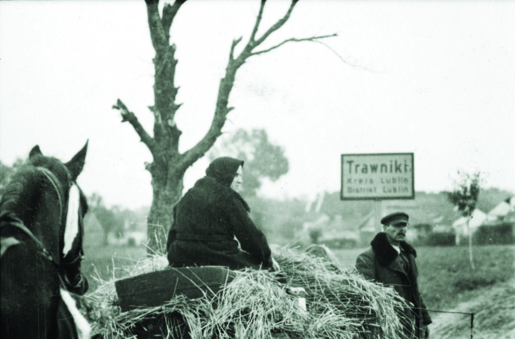 The recruits became known as “Trawniki men” for the SS camp in the village where they trained. (Bundesarchiv, Bild 101III-Wisniewski-020-11A/Photo: Wisniewski)