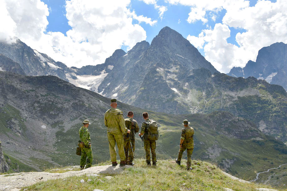 Russian and German mountain troopers on a mission to find war dead in the Caucasus in 2018. Photo by Uwe Zucchi, courtesy of the German War Graves Commission.