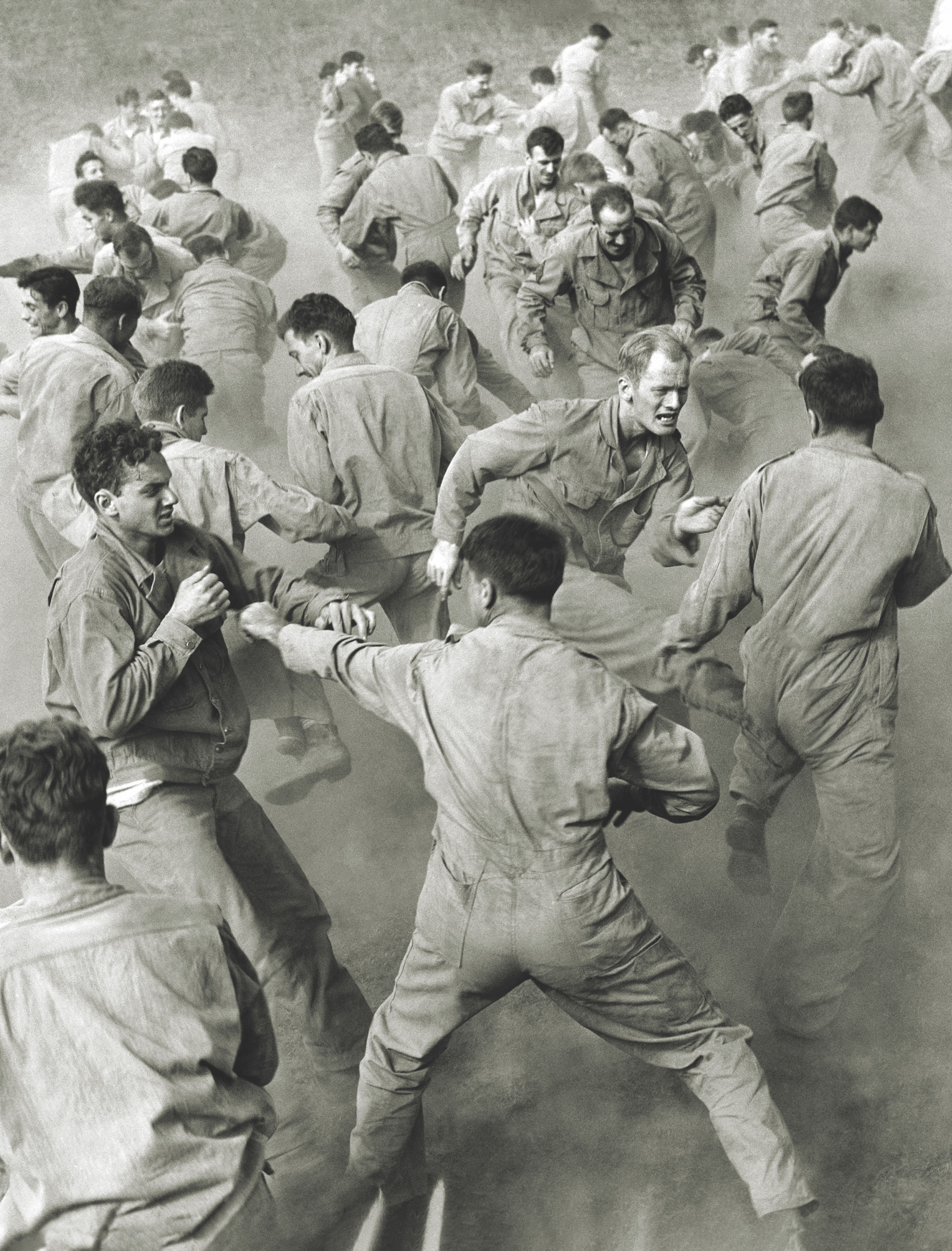 D’Eliscu’s training methods were sufficiently unorthodox for Life magazine to send a photographer to Fort Meade for a feature on what it called his “dirty fighting” system. (Everett Collection Inc./Alamy Stock Photo)