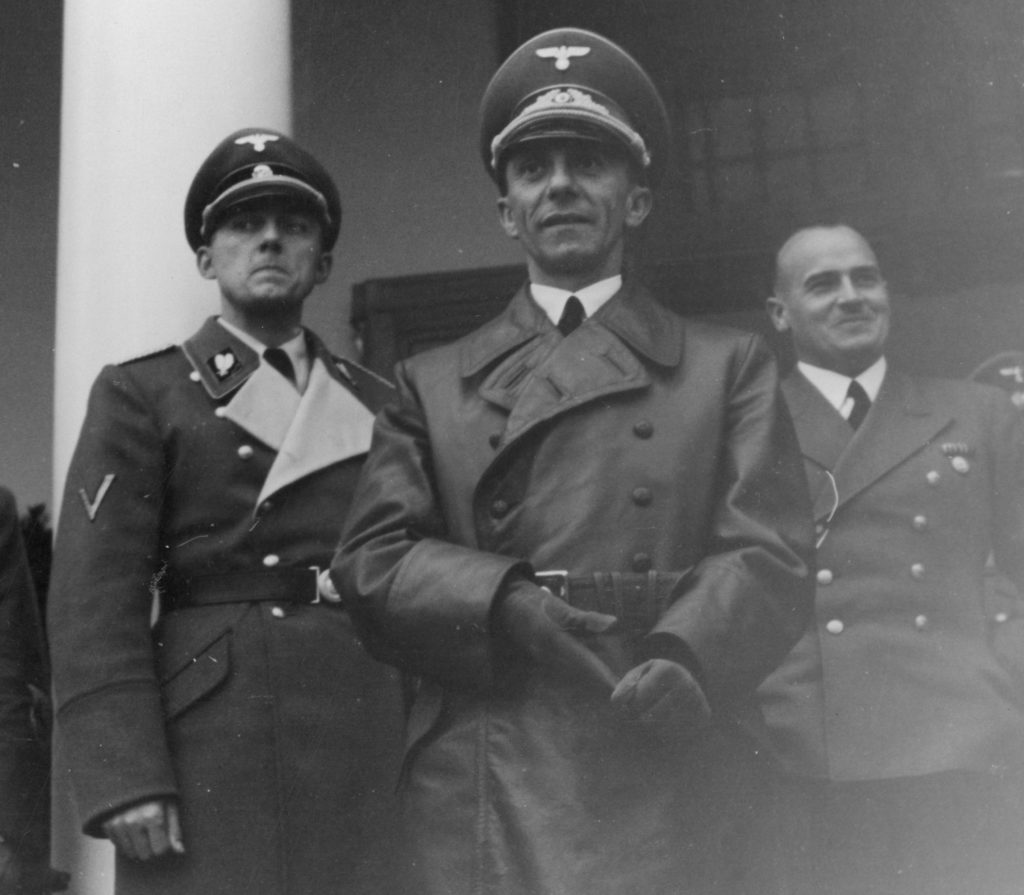 Goebbels (center) and Nazi leaders conspired to incite civilians to commit mass murder of Allied parachutists. / Polish State Archive