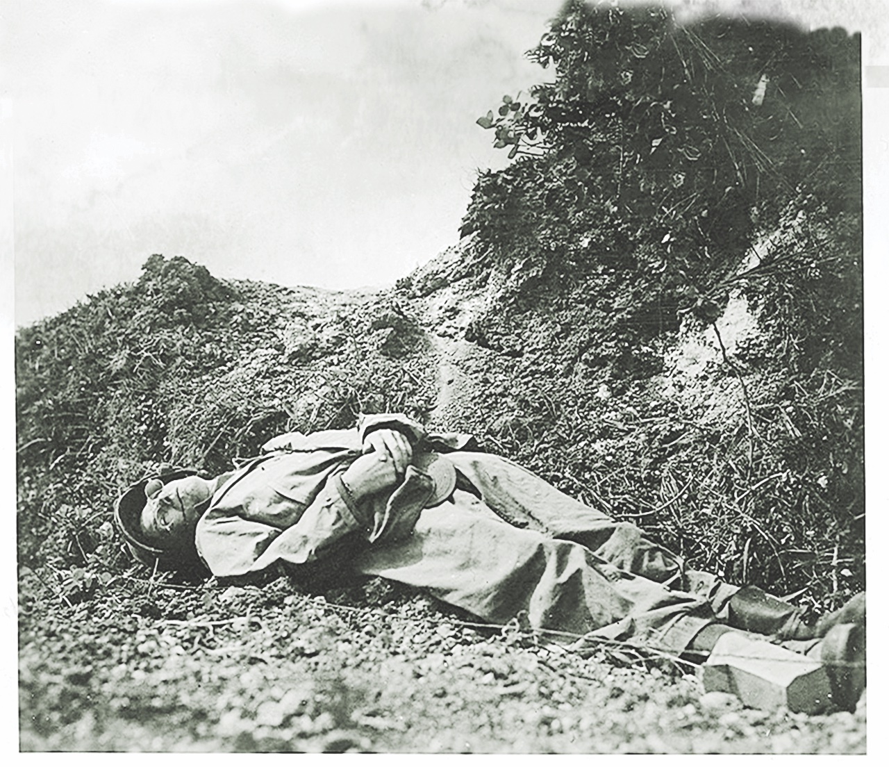 Pyle’s body after a Japanese sniper killed him on August 18, 1945. (U.S. Army)