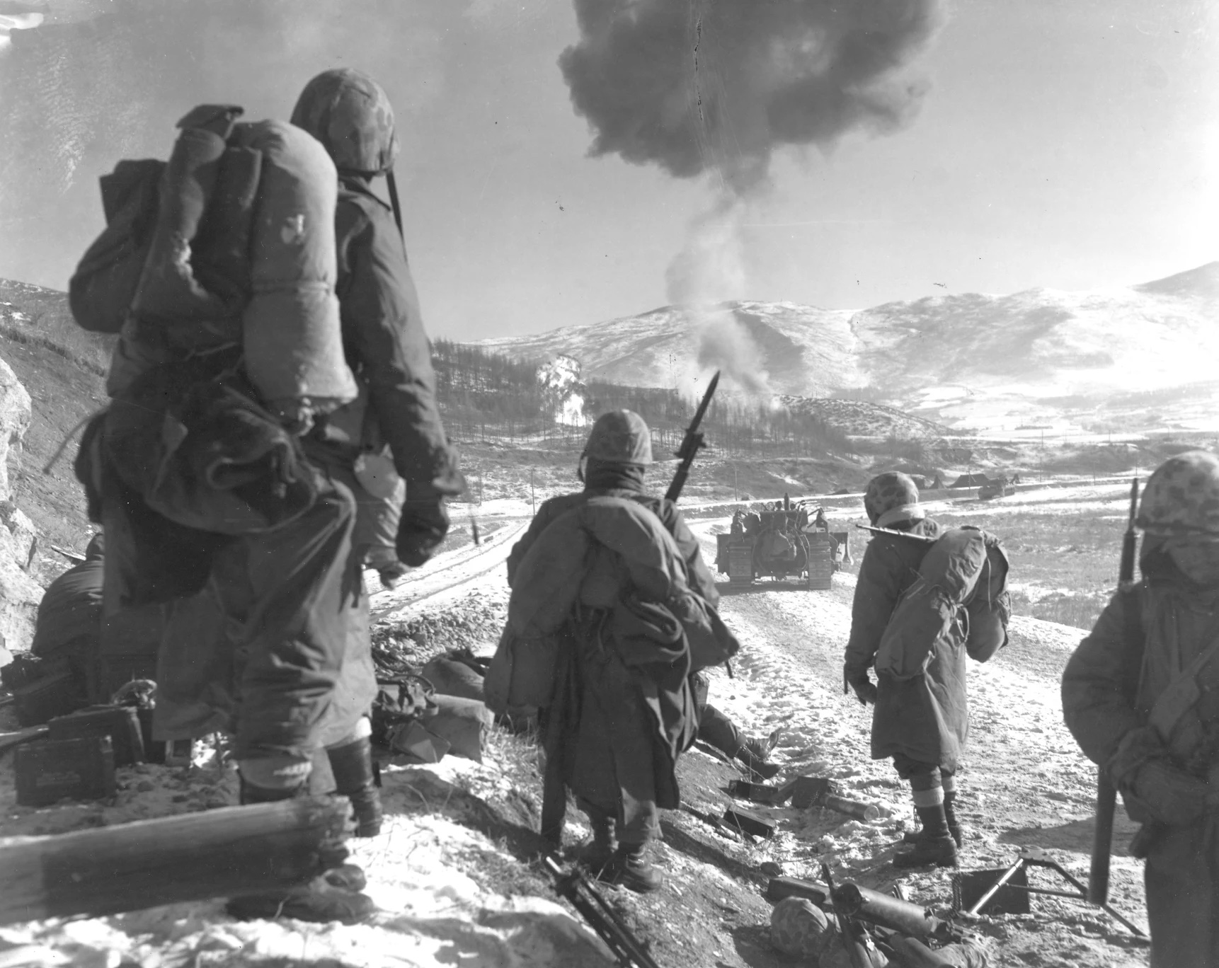 Members of the 1st Marine Division during the Battle of Chosin Reservoir. (USMC)