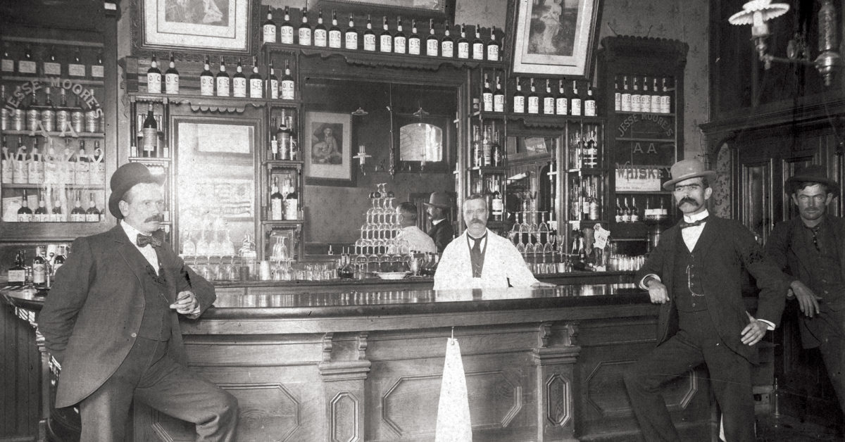 Chico, Calif., saloon, 1890