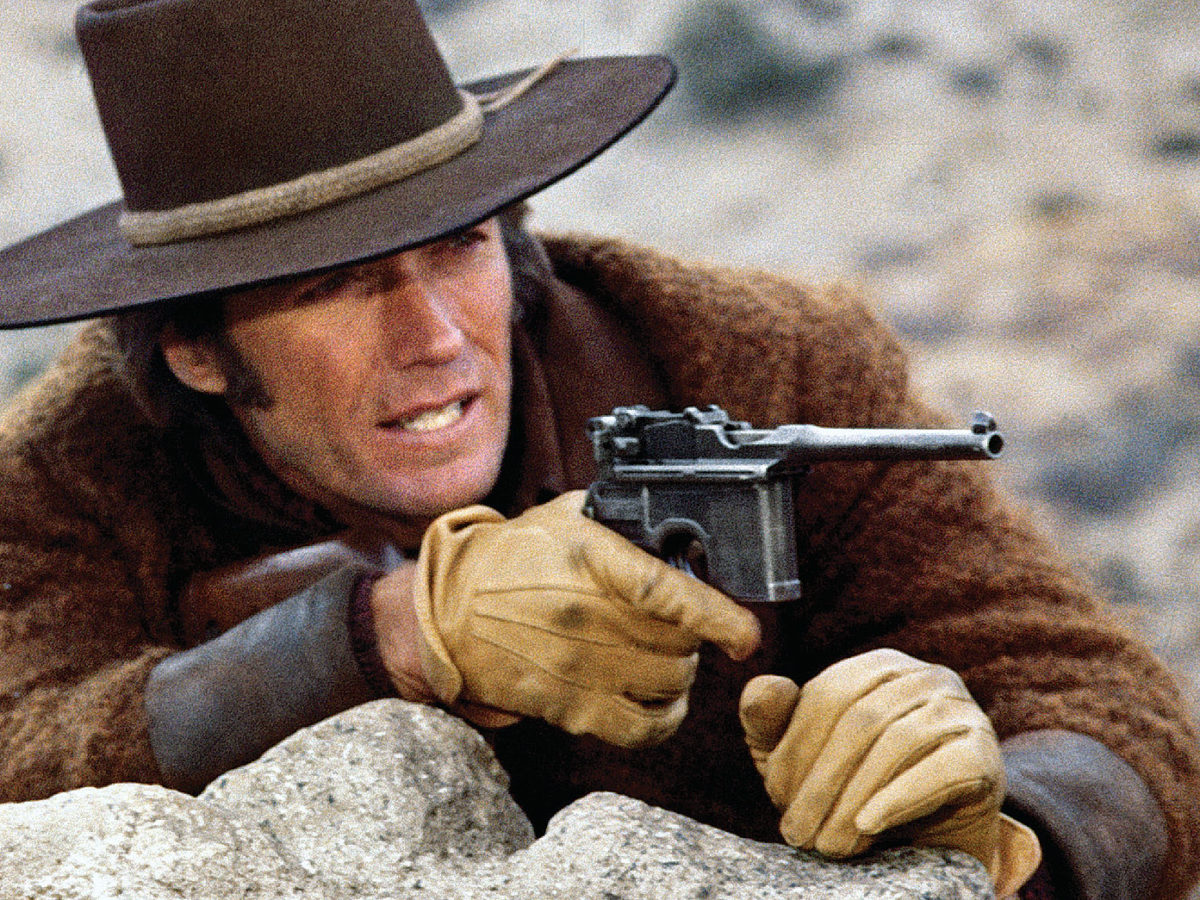 Clint Eastwood using C96 Mauser in Western film Joe Kidd