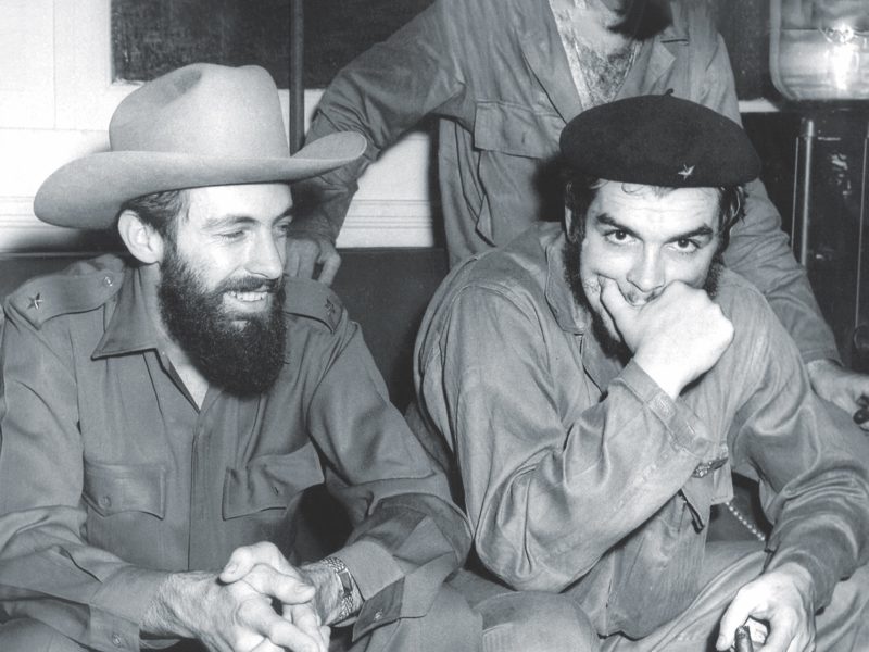 Cuban revolutionaries Camilo Cienfuegos and Ernesto “Che” Guevara