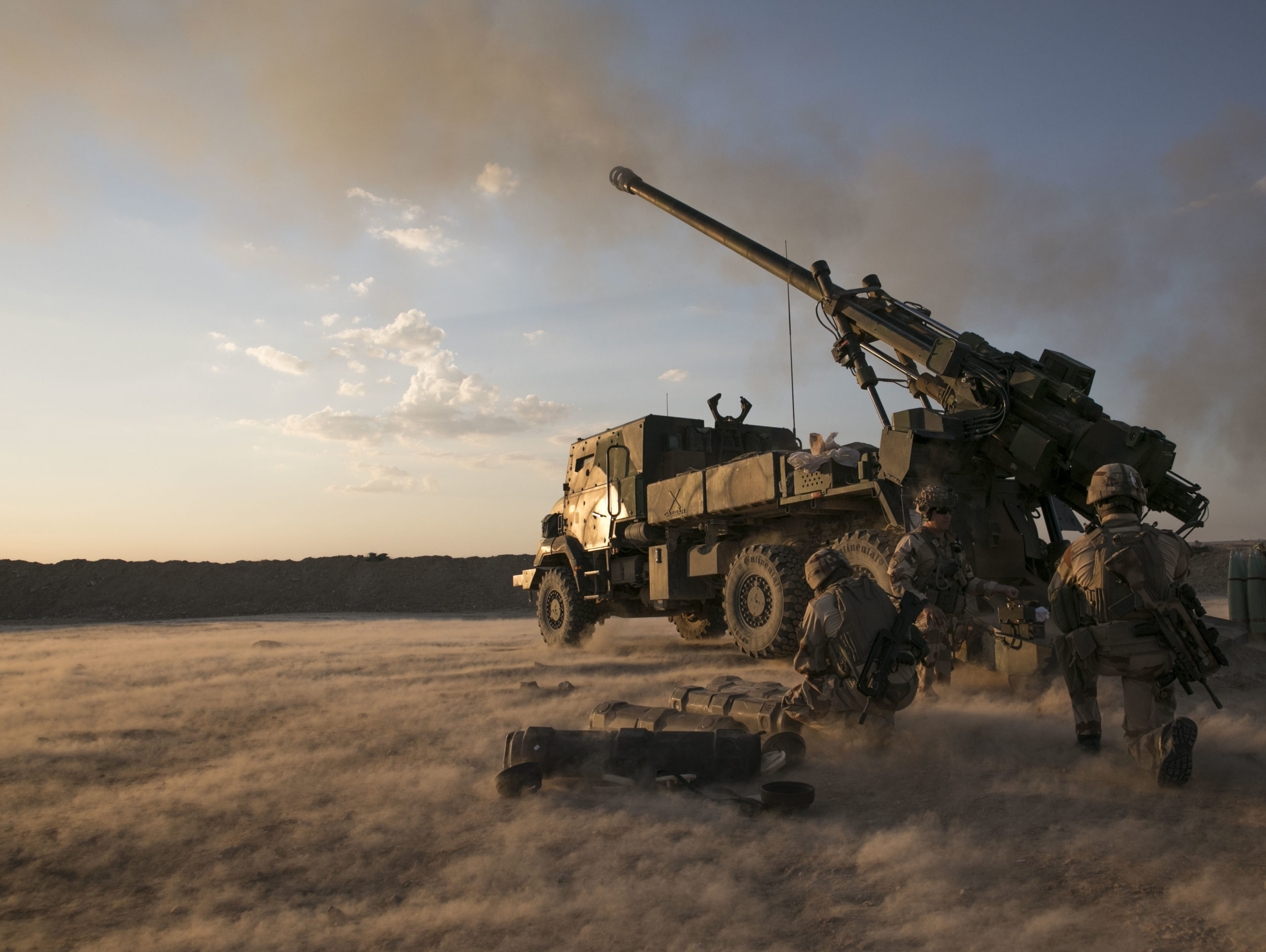 CAESAR Howitzer: Next-Gen French Artillery Helping Ukraine Fight Russia