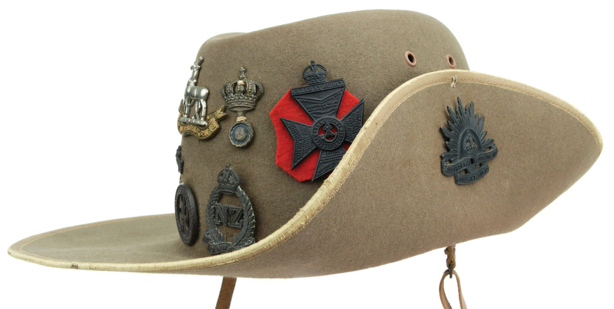 cap-badges-monty-hat