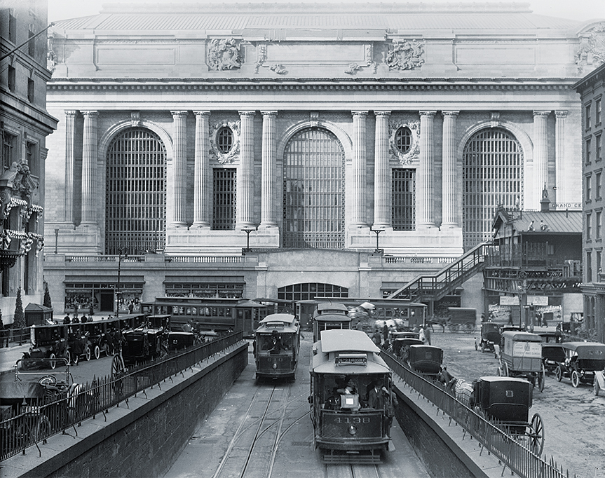 Photo of Grand Central Railroad Terminal, New York City, 1913.