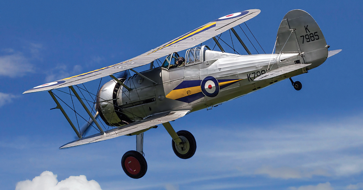 GLOSTER  GLADIATOR  ＰＣＫＰ09 The Gloster Gladiator Looked Outdated When WWII Started. It Was.