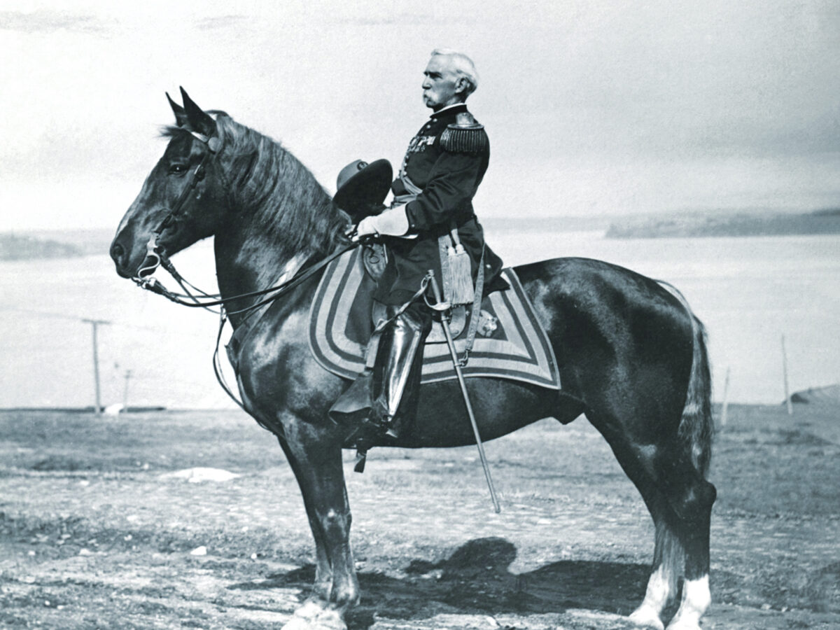 Joshua Chamberlain on horseback