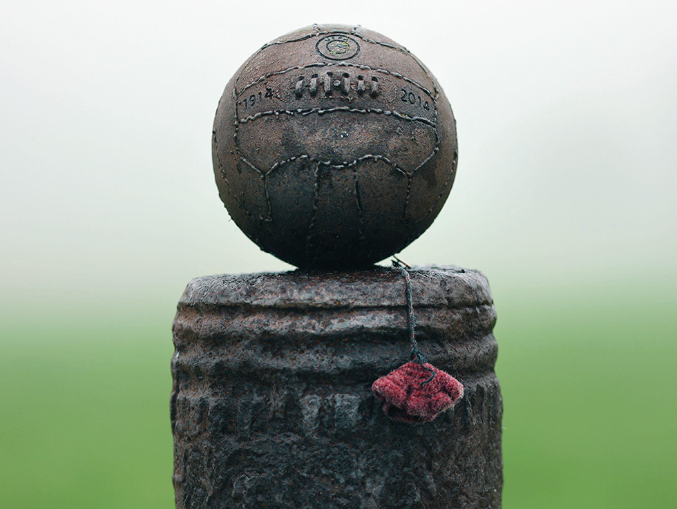 christmas-truce-world-war-one-flanders-monument