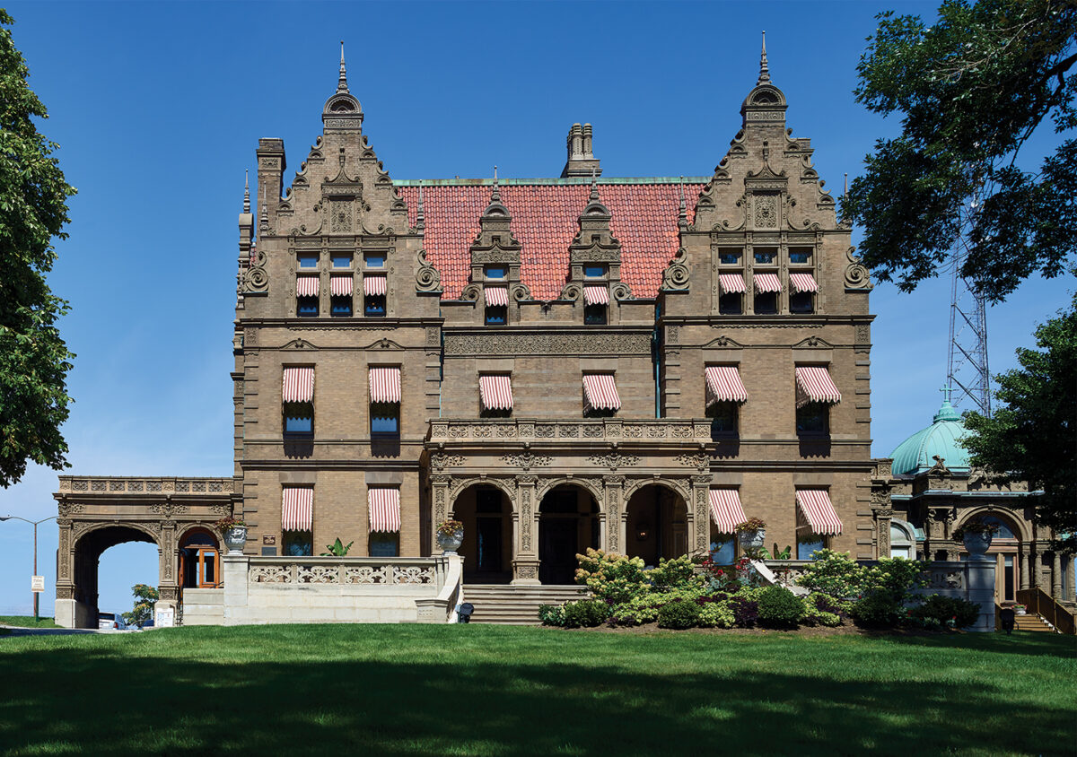 Photo of the Pabst Mansion.