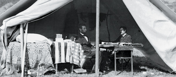 Lincoln and McClellan met in the general’s tent after Antietam. McClellan thought the battle a “masterpiece”; Lincoln relieved him of command weeks later (Photo: Library of Congress). 