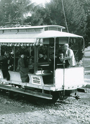 A trolley car of the Gettysburg Electric Railroad. Photo courtesy of Gettysburg National Military Park.