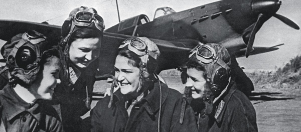 Russia organized units of women fighter pilots early in World War II. (akg-images/RIA Nowosti)