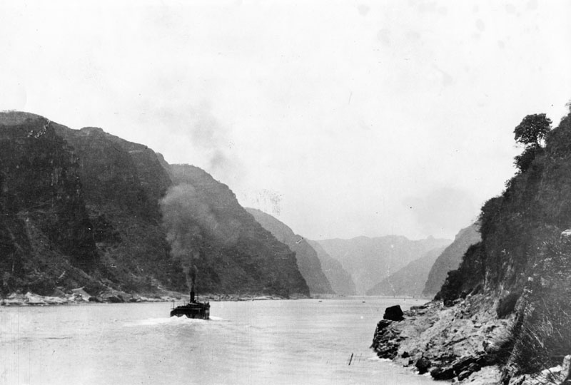 Ships had to be designed specifically for duty on the Yangtze, with drafts of a mere two and a half feet, enabling them to steam through the gorges of the up­per river. (National Archives)